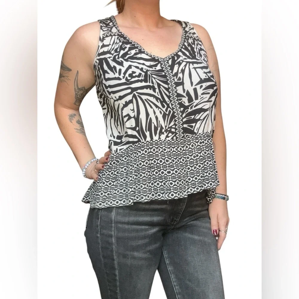 Patrons Of Peace Black & White Sleeveless Blouse / Tank Top Women’s Medium - Picture 3 of 9